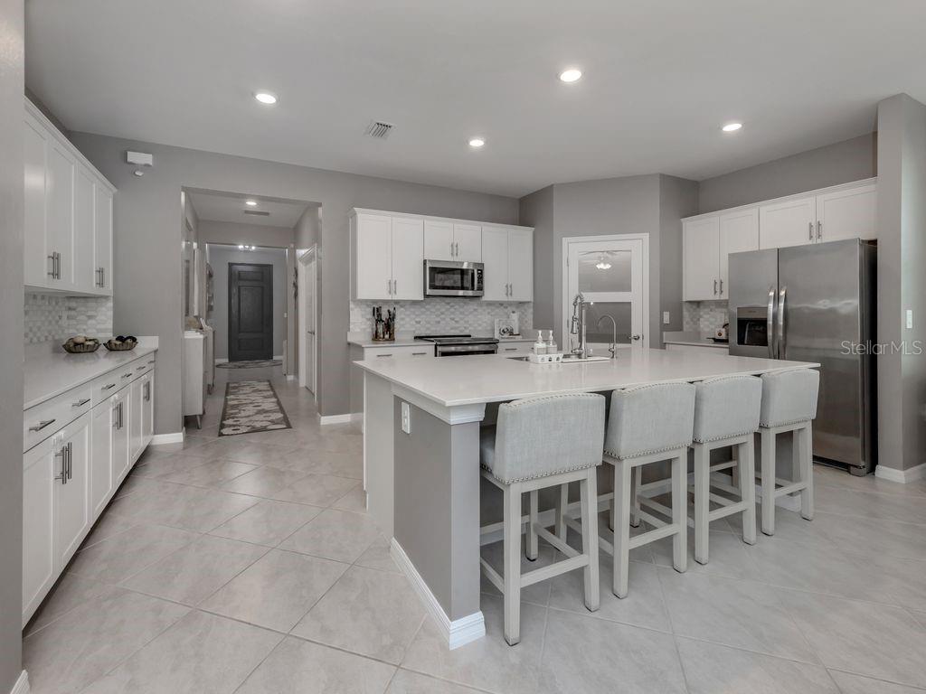 Image 10 of 42 For 11450 Burgundy Drive