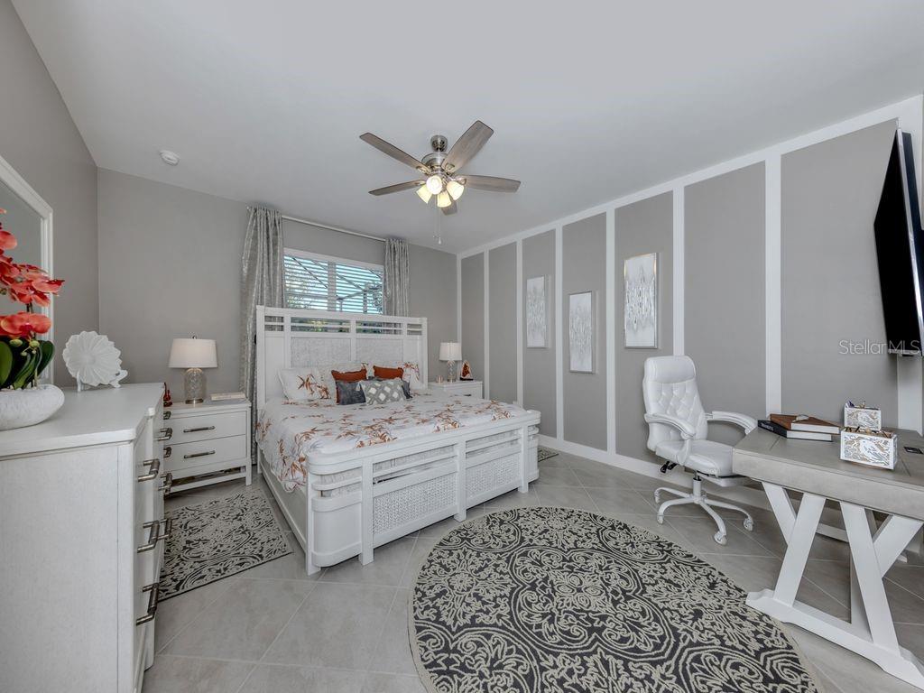 Image 15 of 42 For 11450 Burgundy Drive