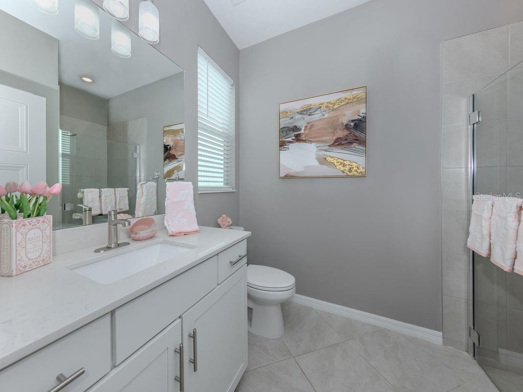 Image 21 of 42 For 11450 Burgundy Drive