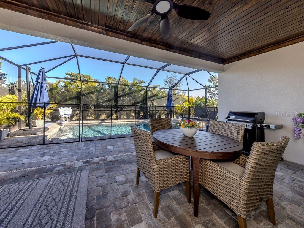 Image 24 of 42 For 11450 Burgundy Drive