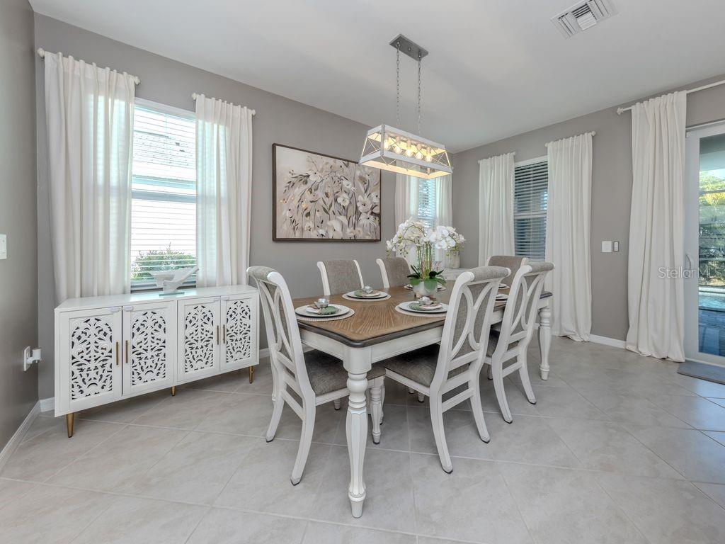 Image 8 of 42 For 11450 Burgundy Drive