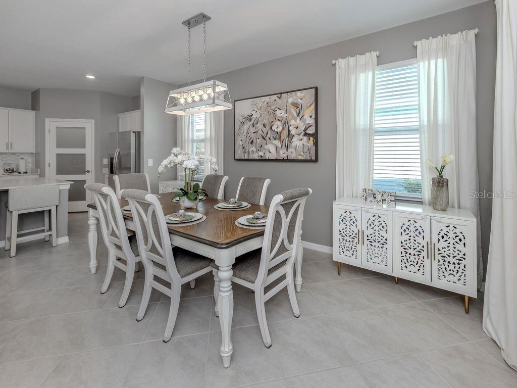 Image 9 of 42 For 11450 Burgundy Drive