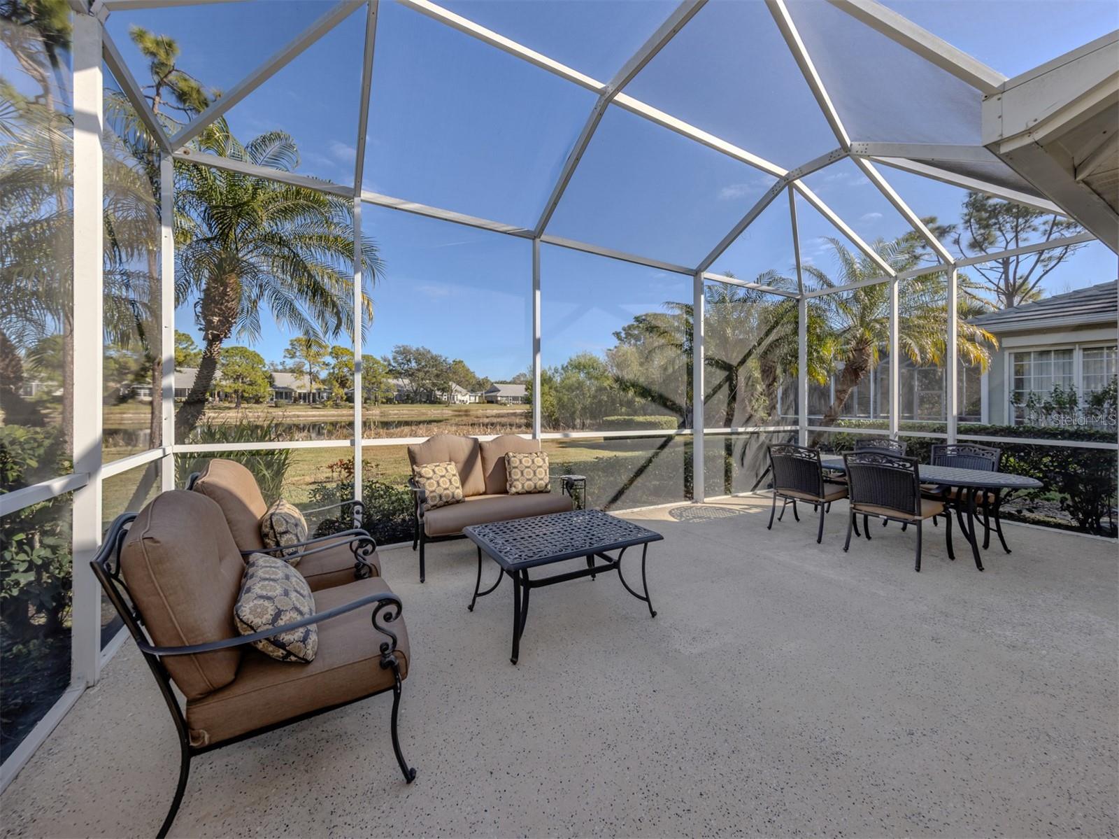 Image 11 of 76 For 812 Montrose Drive 20