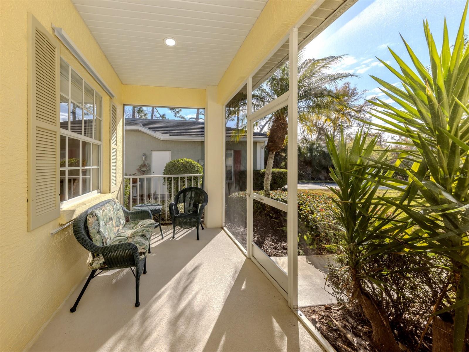 Image 3 of 76 For 812 Montrose Drive 20