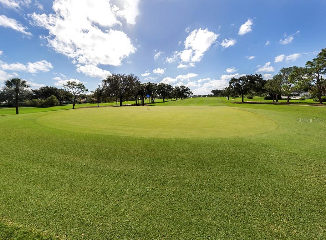 Image 42 of 76 For 812 Montrose Drive 20