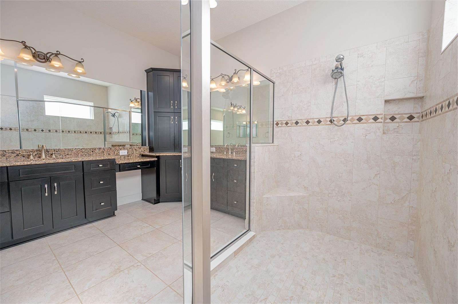 Image 35 of 97 For 5977 Anise Drive