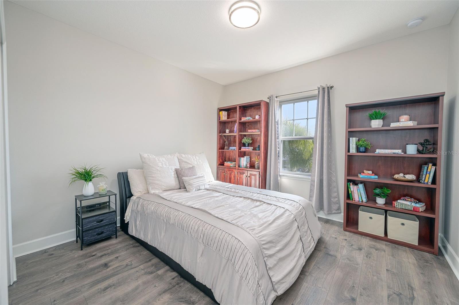 Image 48 of 97 For 5977 Anise Drive