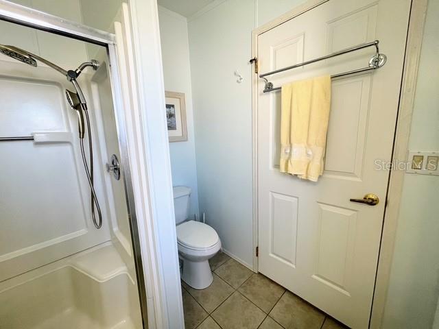 Image 11 of 20 For 618 Green Circle