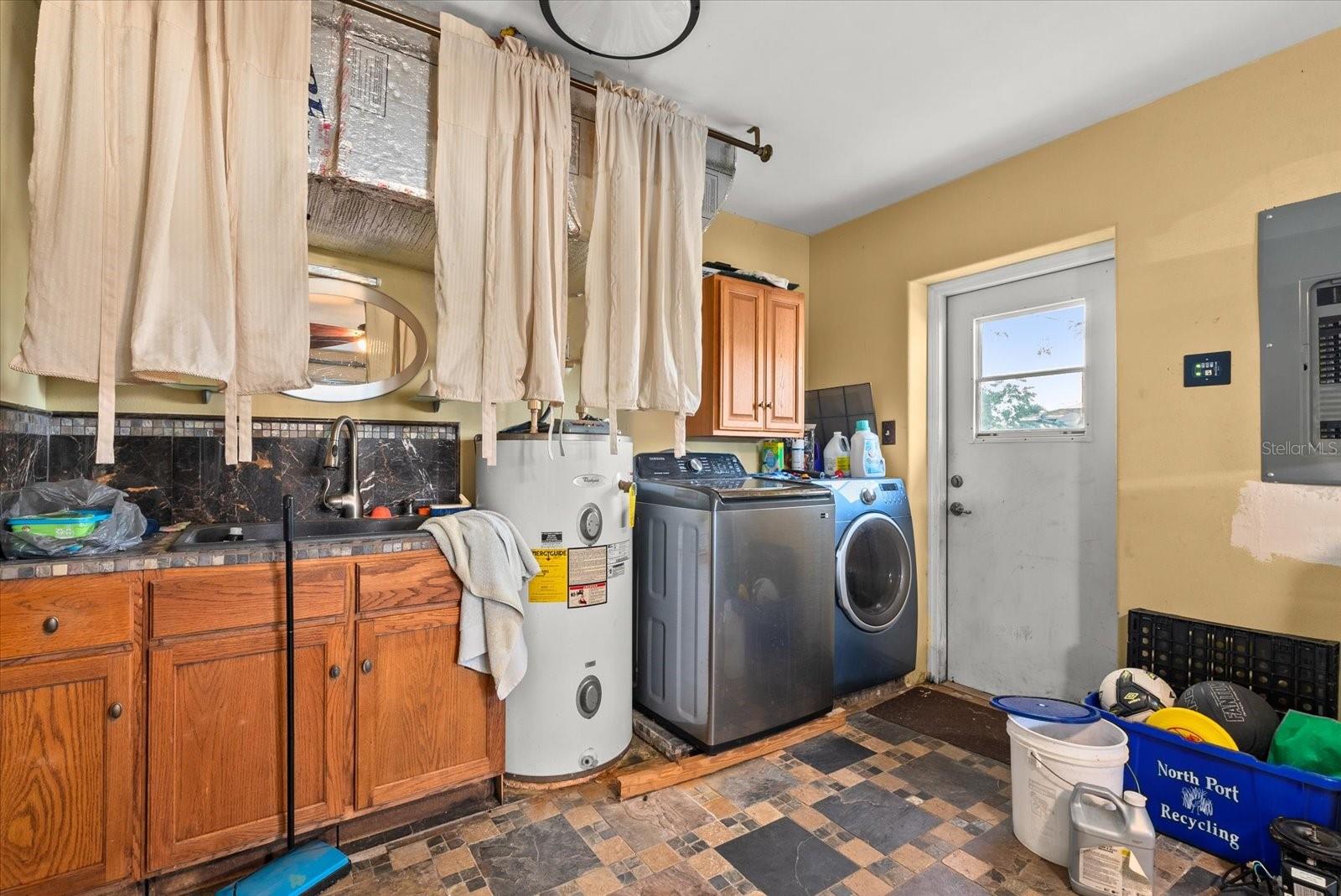 Image 18 of 25 For 100 Siena Place