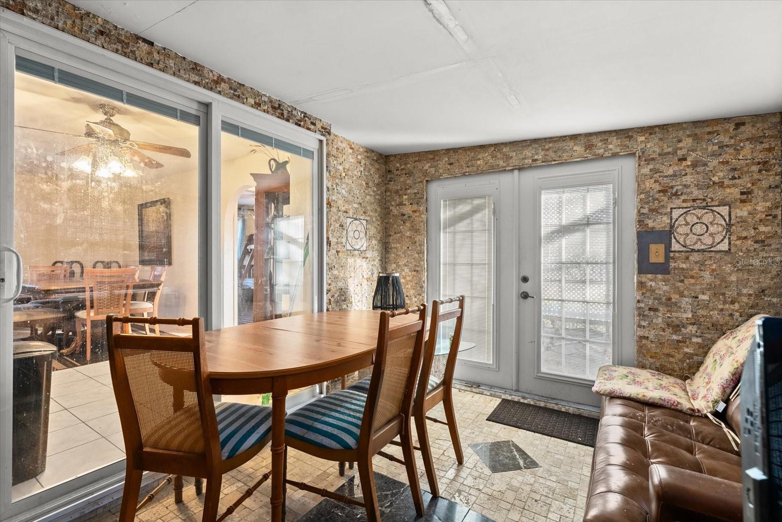 Image 19 of 25 For 100 Siena Place