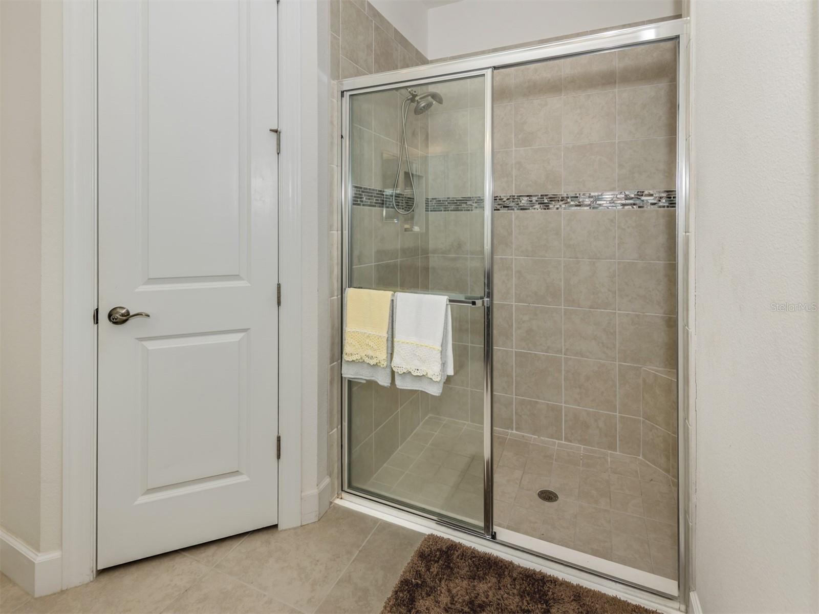 Image 23 of 82 For 5853 Semolino Street