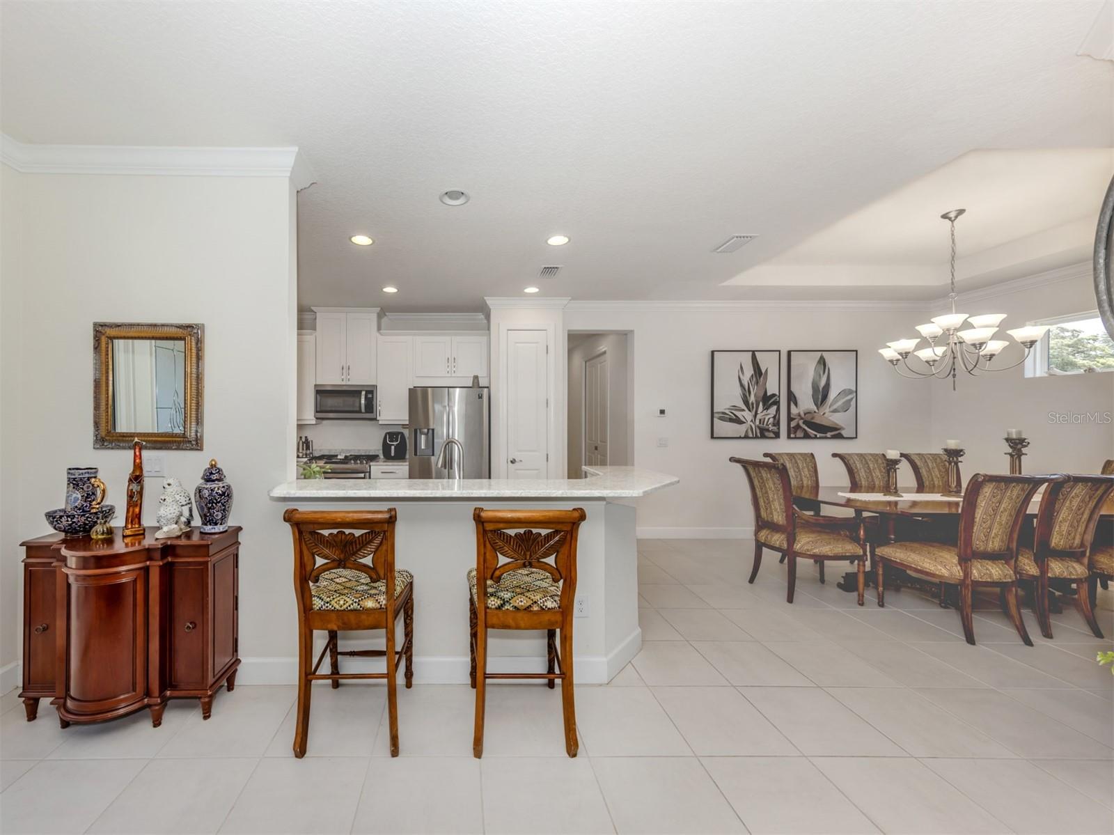 Image 5 of 82 For 5853 Semolino Street