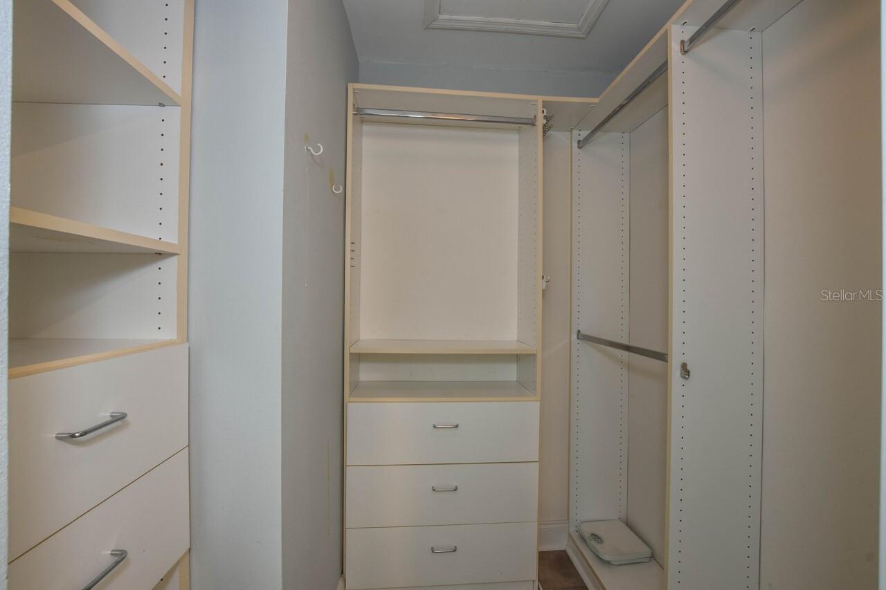 Image 22 of 67 For 761 Harrington Lake Drive N 61