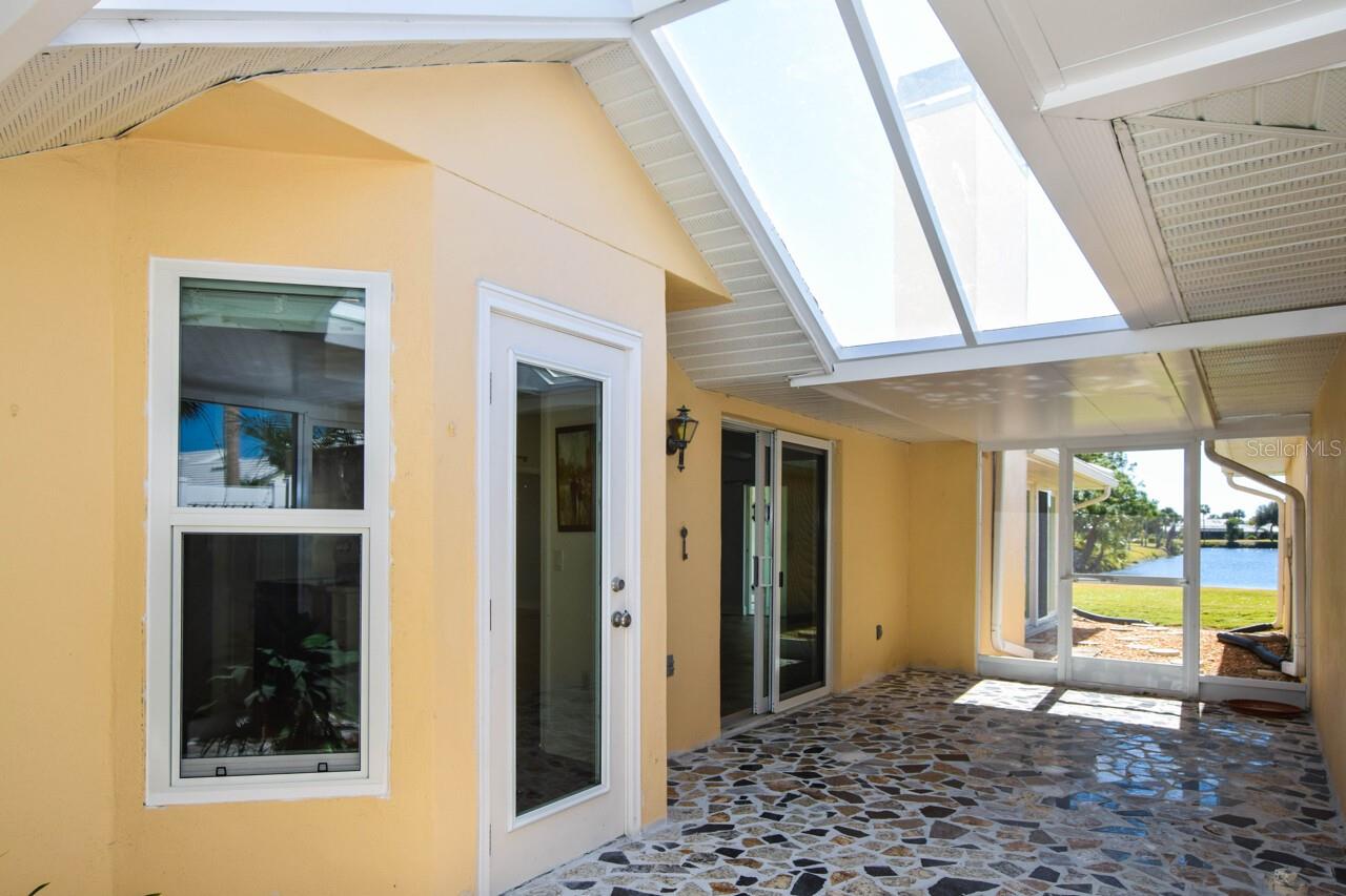 Image 36 of 67 For 761 Harrington Lake Drive N 61