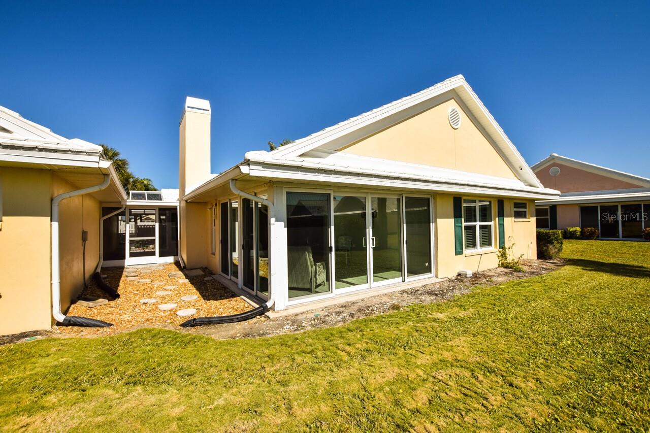 Image 40 of 67 For 761 Harrington Lake Drive N 61