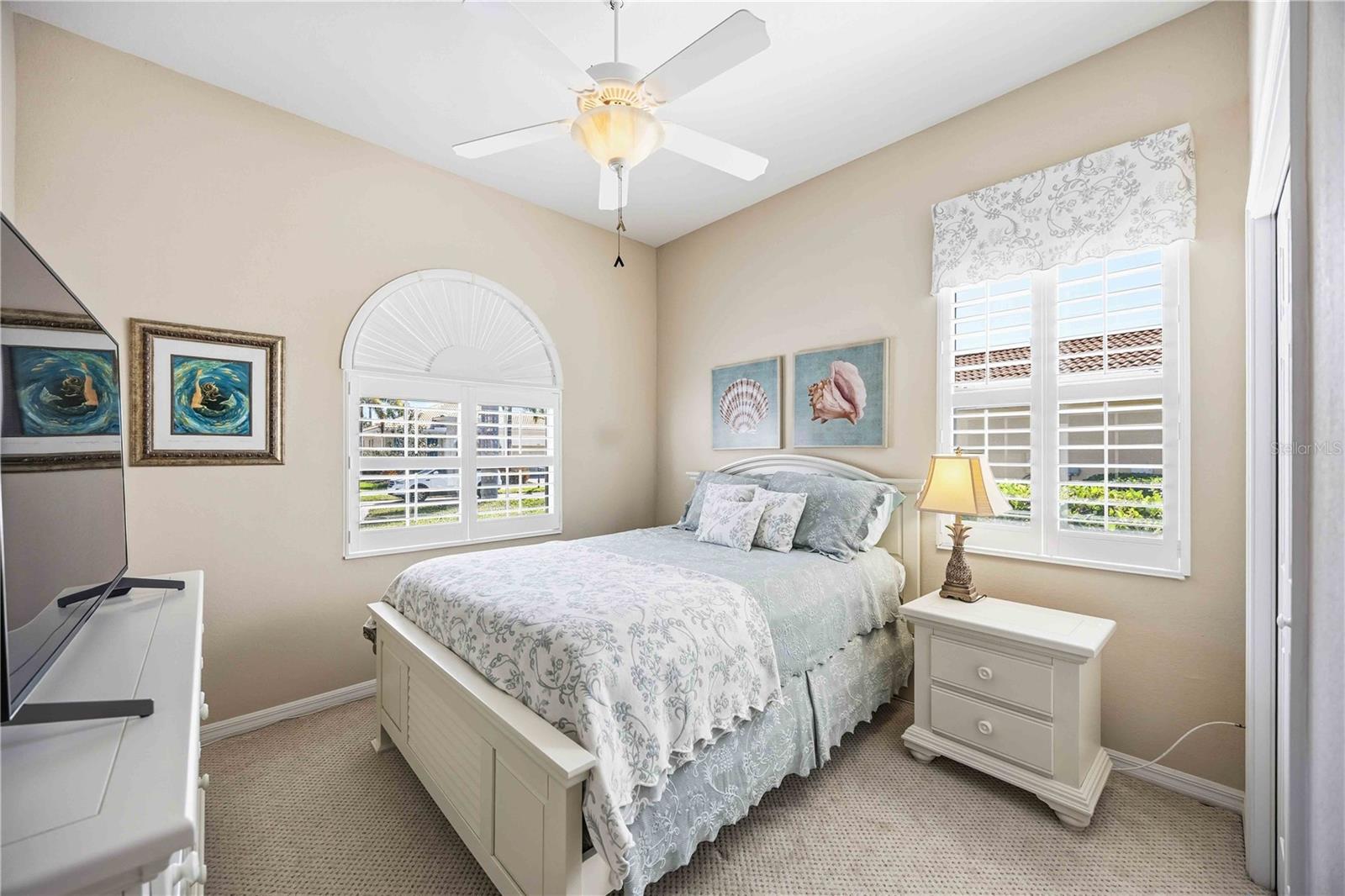 Image 22 of 87 For 125 Savona Way