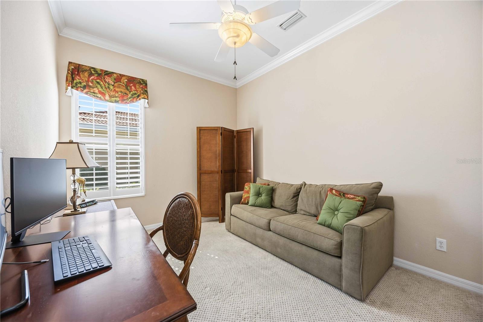 Image 24 of 87 For 125 Savona Way