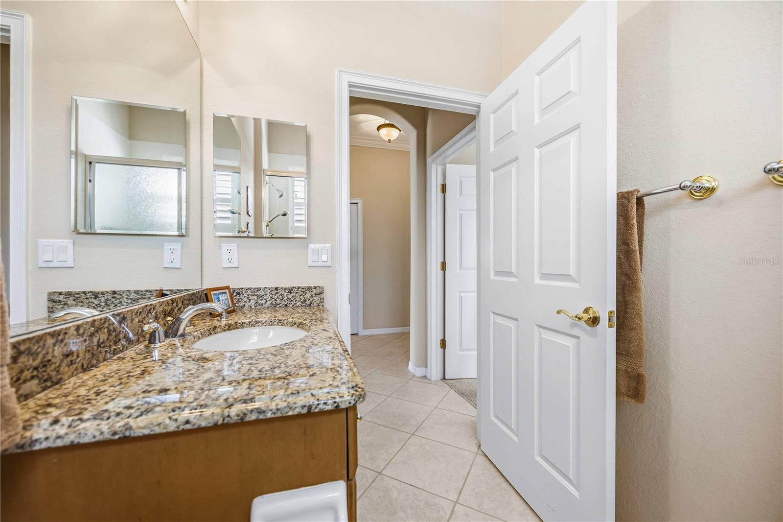 Image 26 of 87 For 125 Savona Way