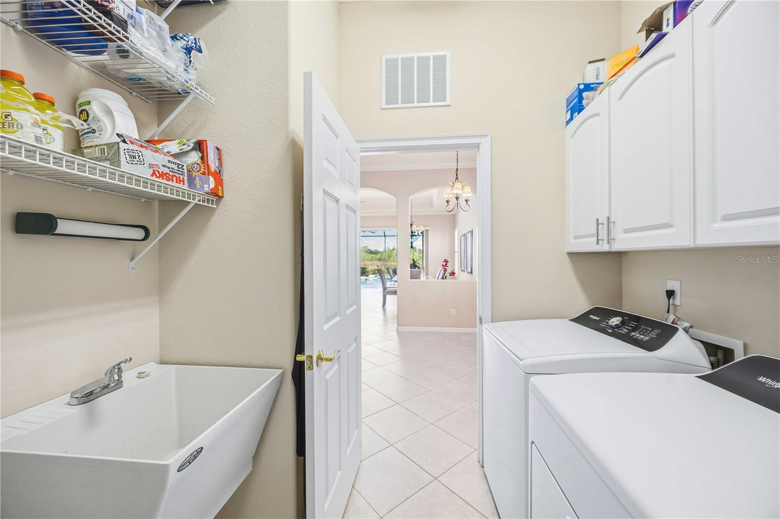 Image 27 of 87 For 125 Savona Way