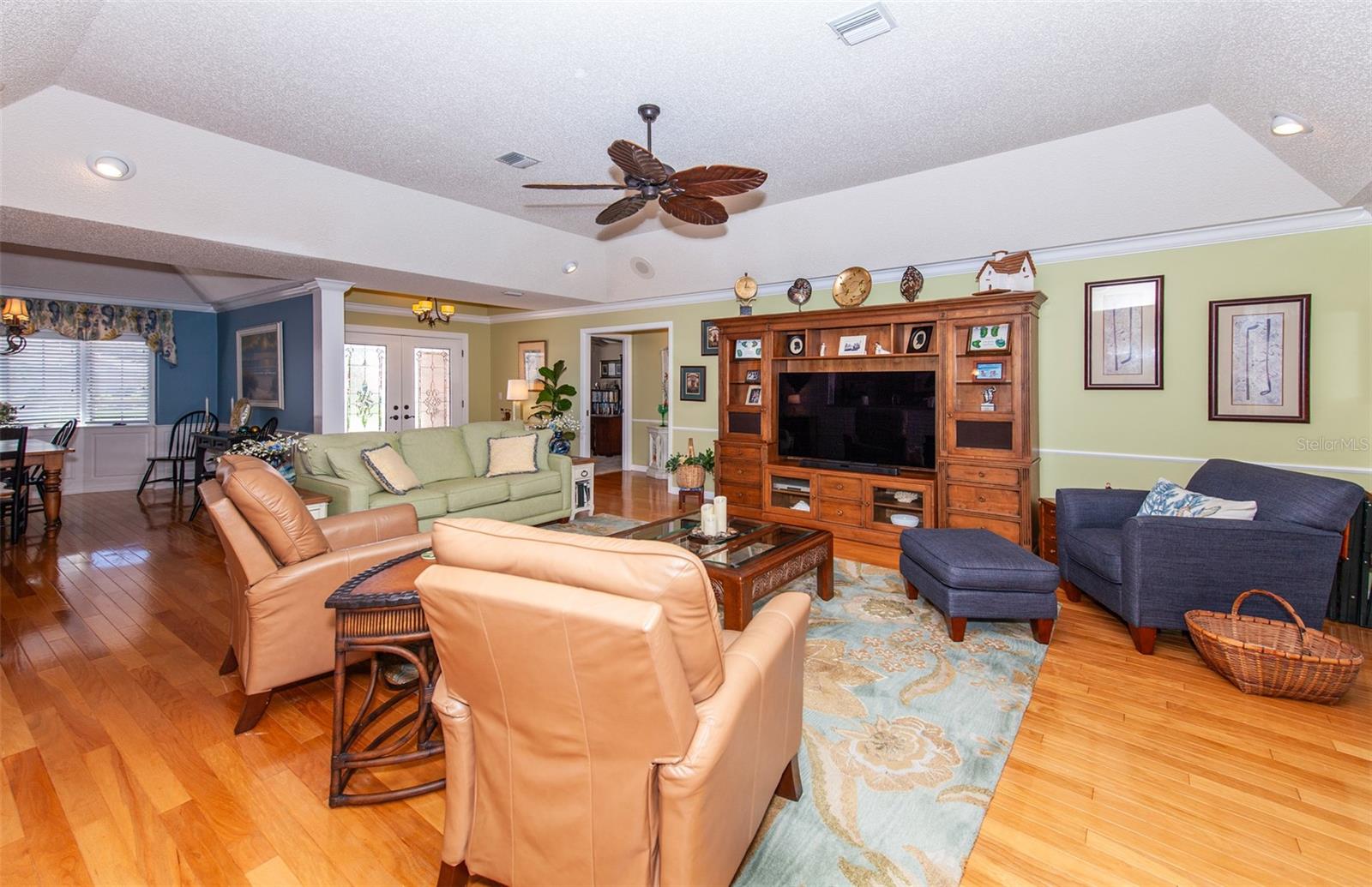 Image 11 of 68 For 810 Carnoustie Drive