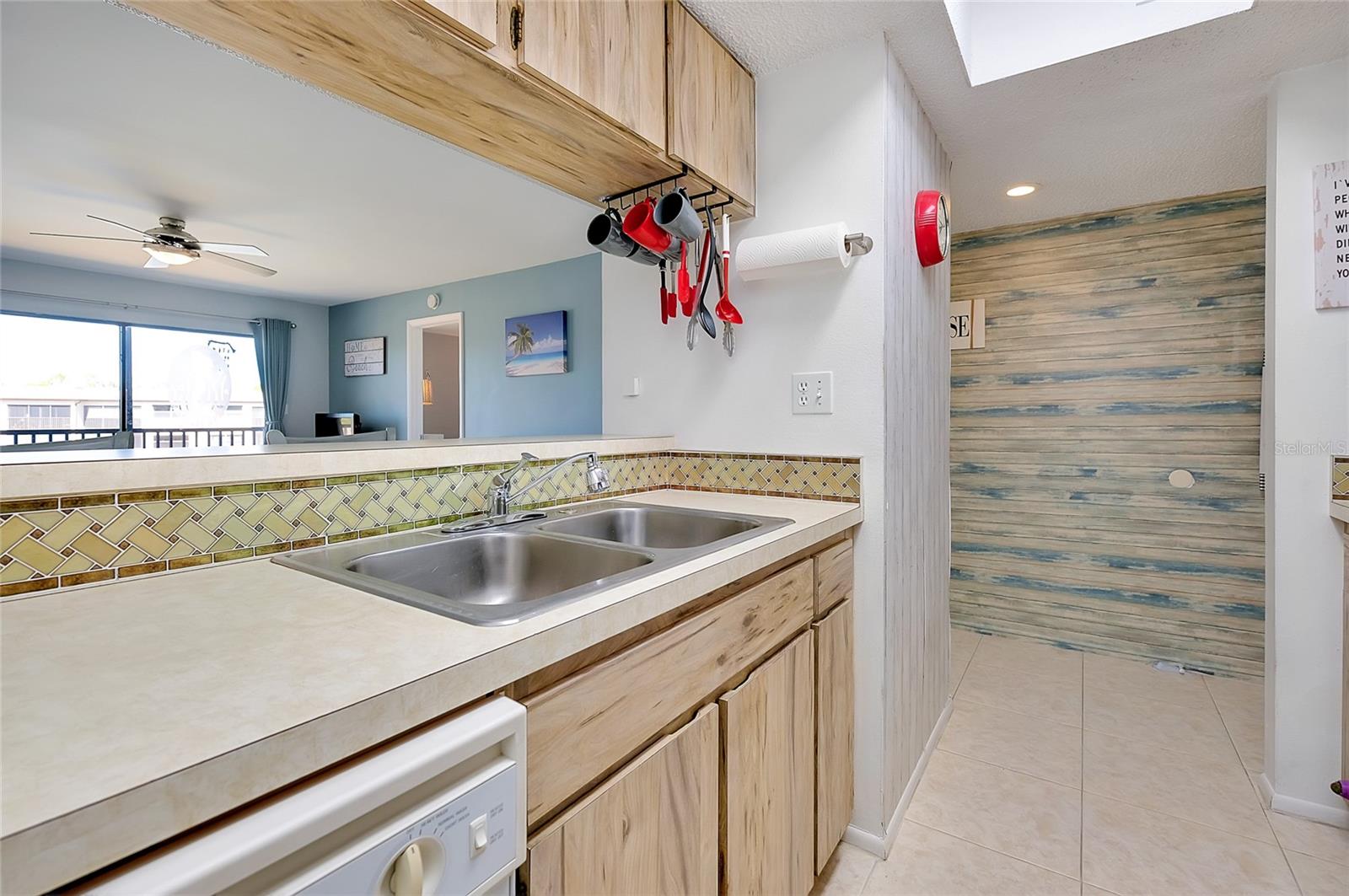 Image 12 of 57 For 1999 Kings Highway 133c