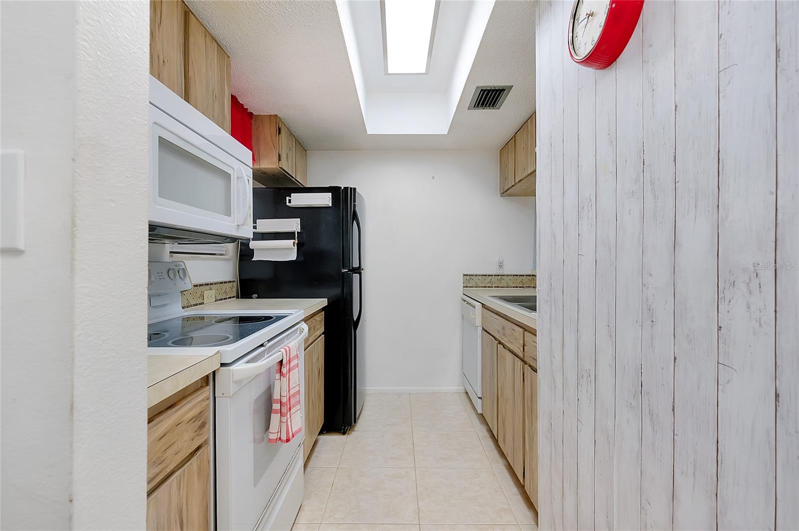 Image 14 of 57 For 1999 Kings Highway 133c