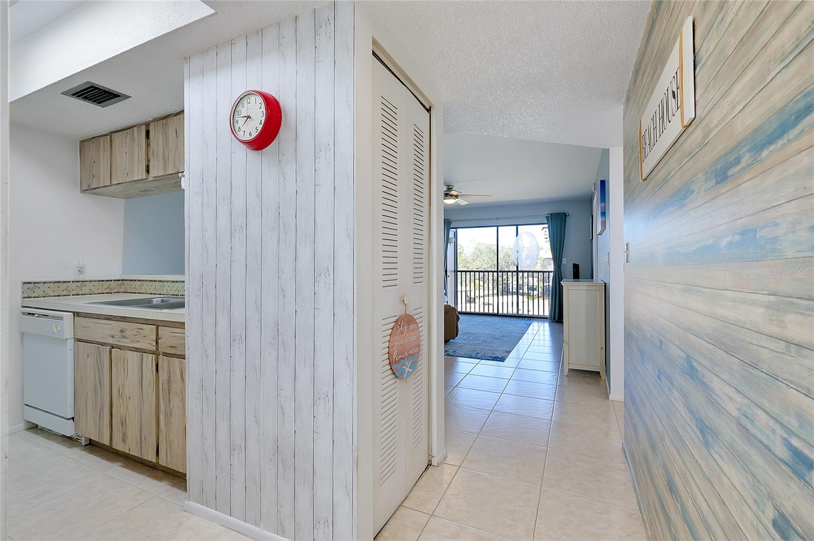 Image 2 of 57 For 1999 Kings Highway 133c