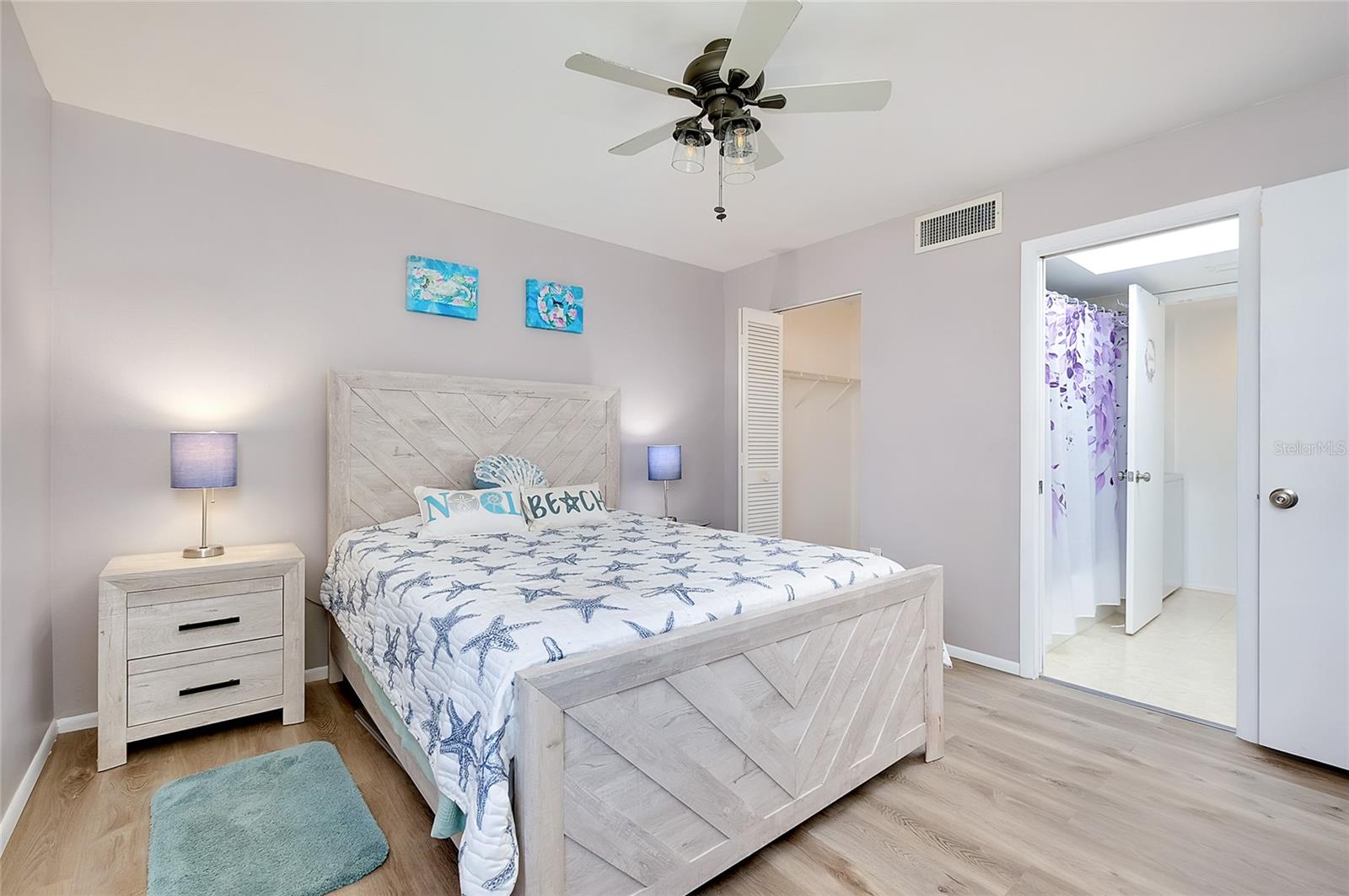 Image 24 of 57 For 1999 Kings Highway 133c