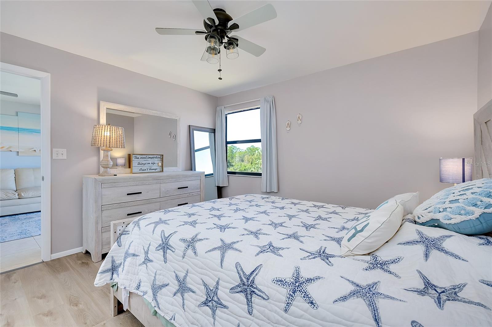 Image 26 of 57 For 1999 Kings Highway 133c