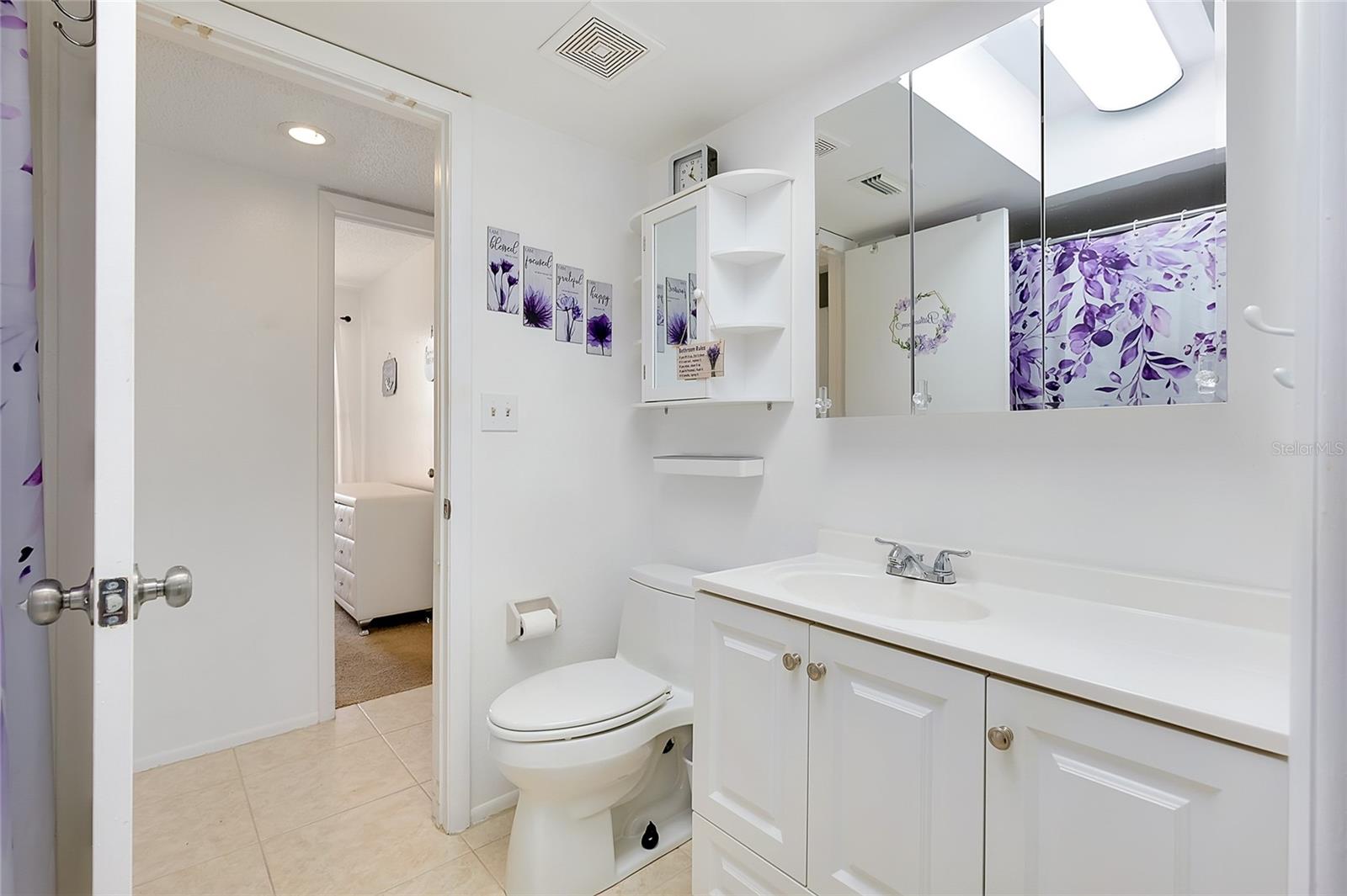 Image 28 of 57 For 1999 Kings Highway 133c