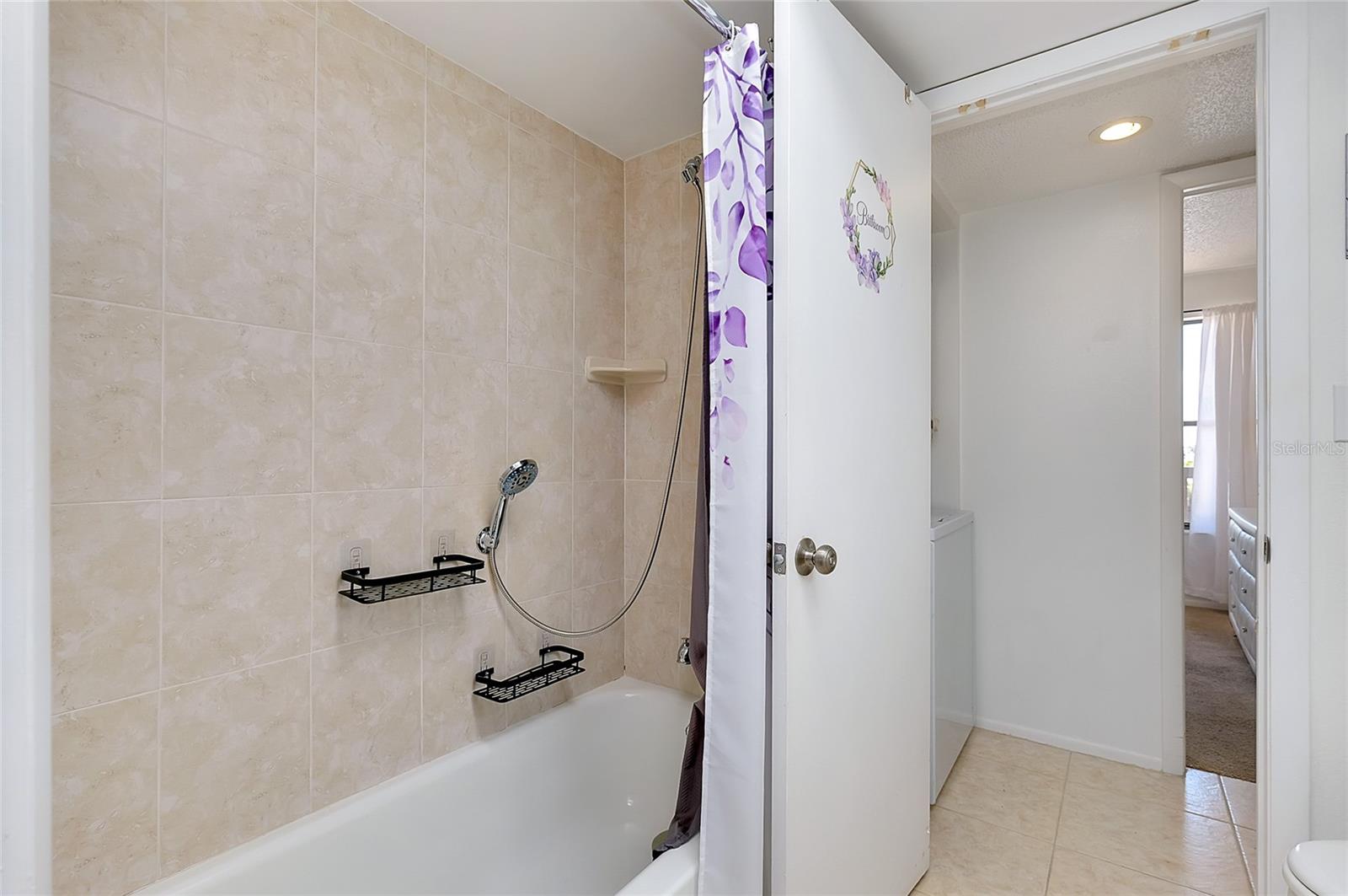 Image 30 of 57 For 1999 Kings Highway 133c