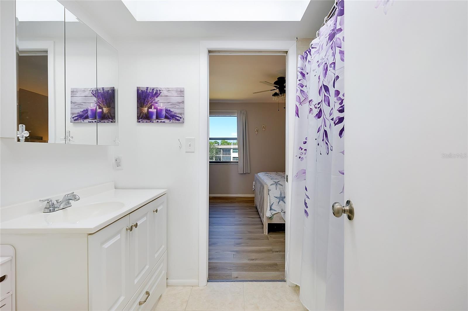 Image 32 of 57 For 1999 Kings Highway 133c