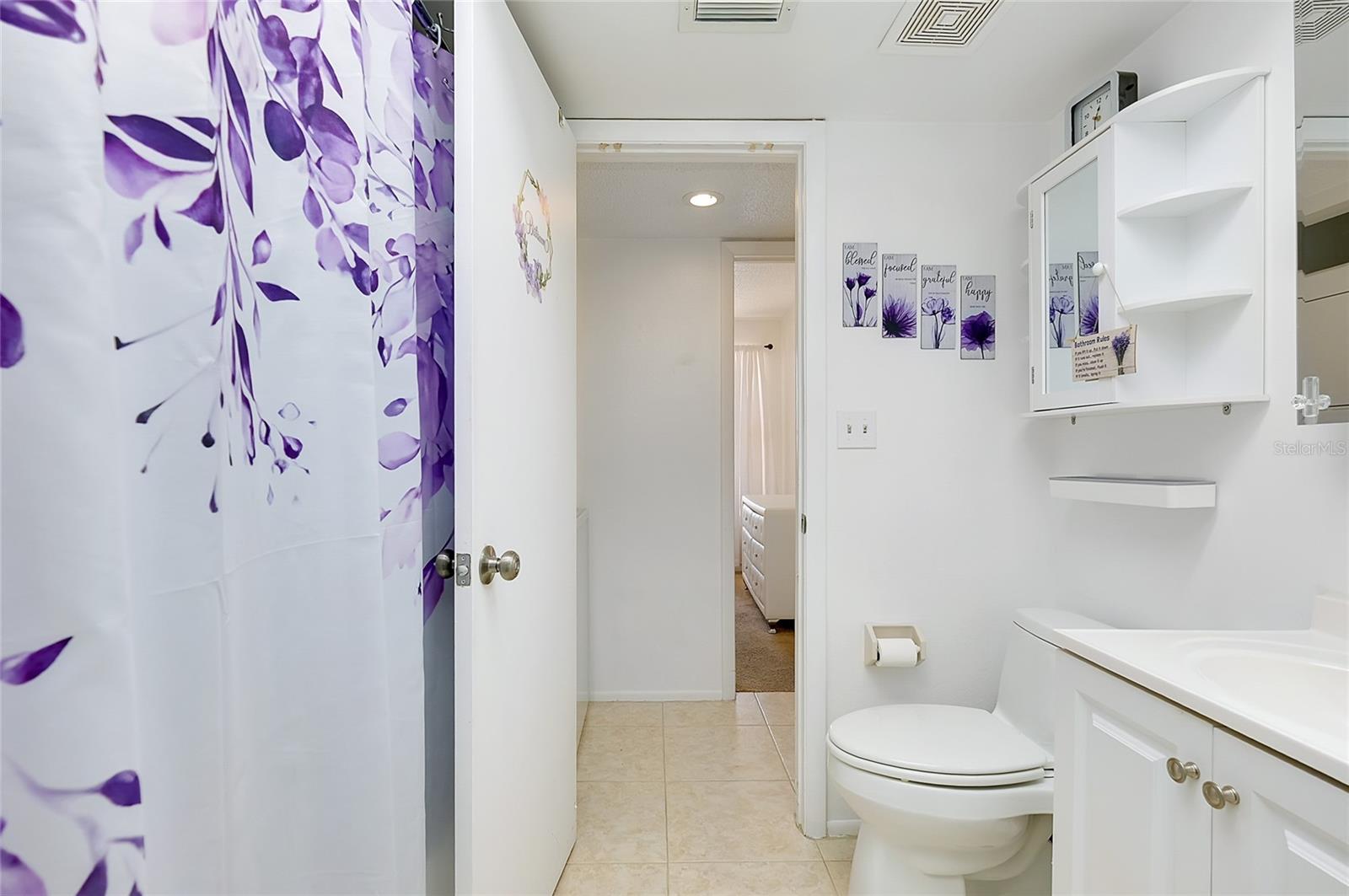 Image 33 of 57 For 1999 Kings Highway 133c