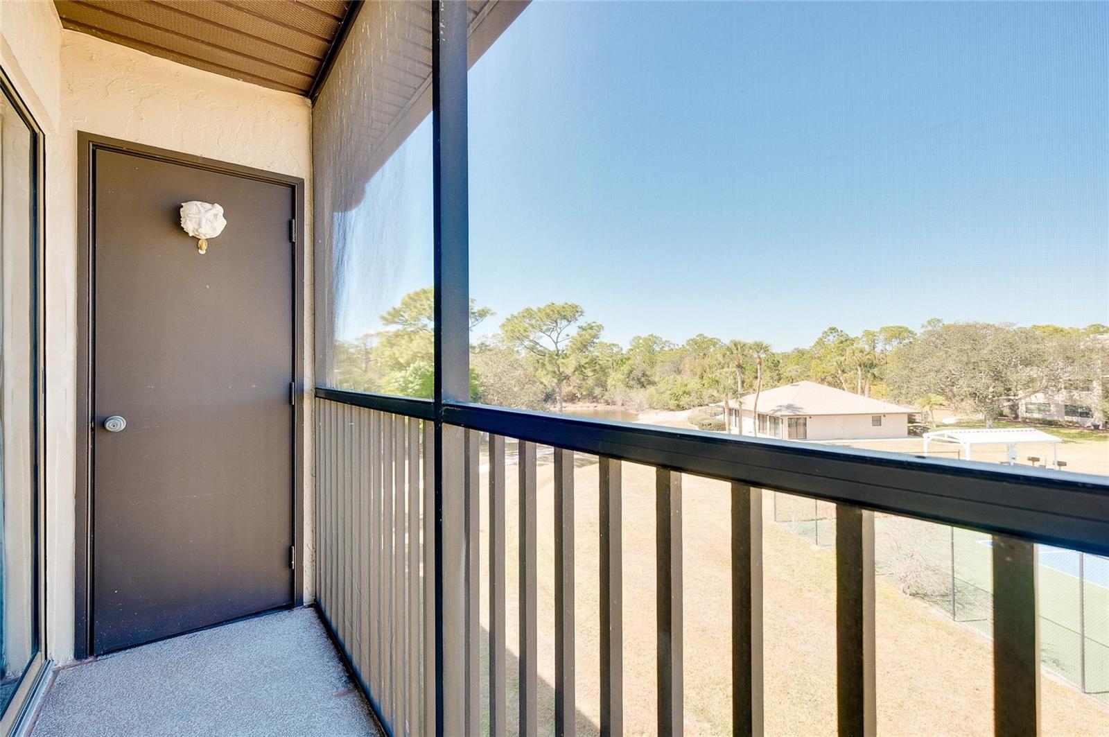 Image 40 of 57 For 1999 Kings Highway 133c