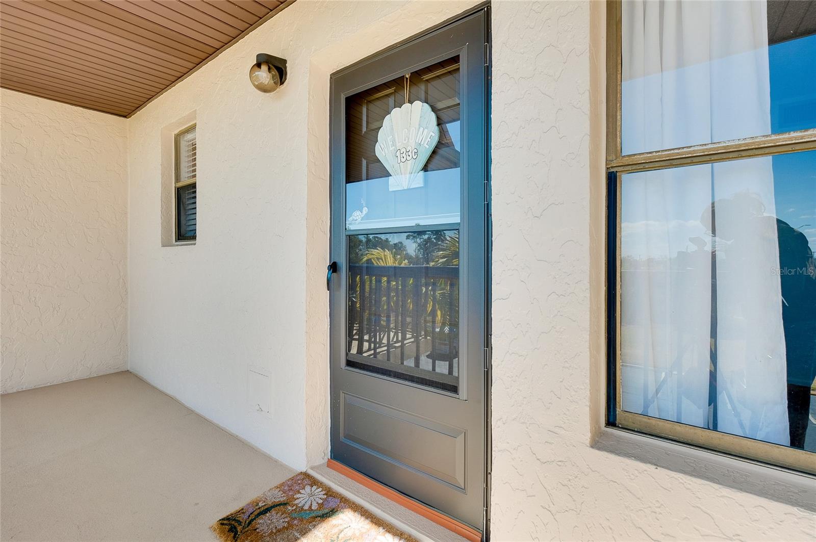 Image 44 of 57 For 1999 Kings Highway 133c