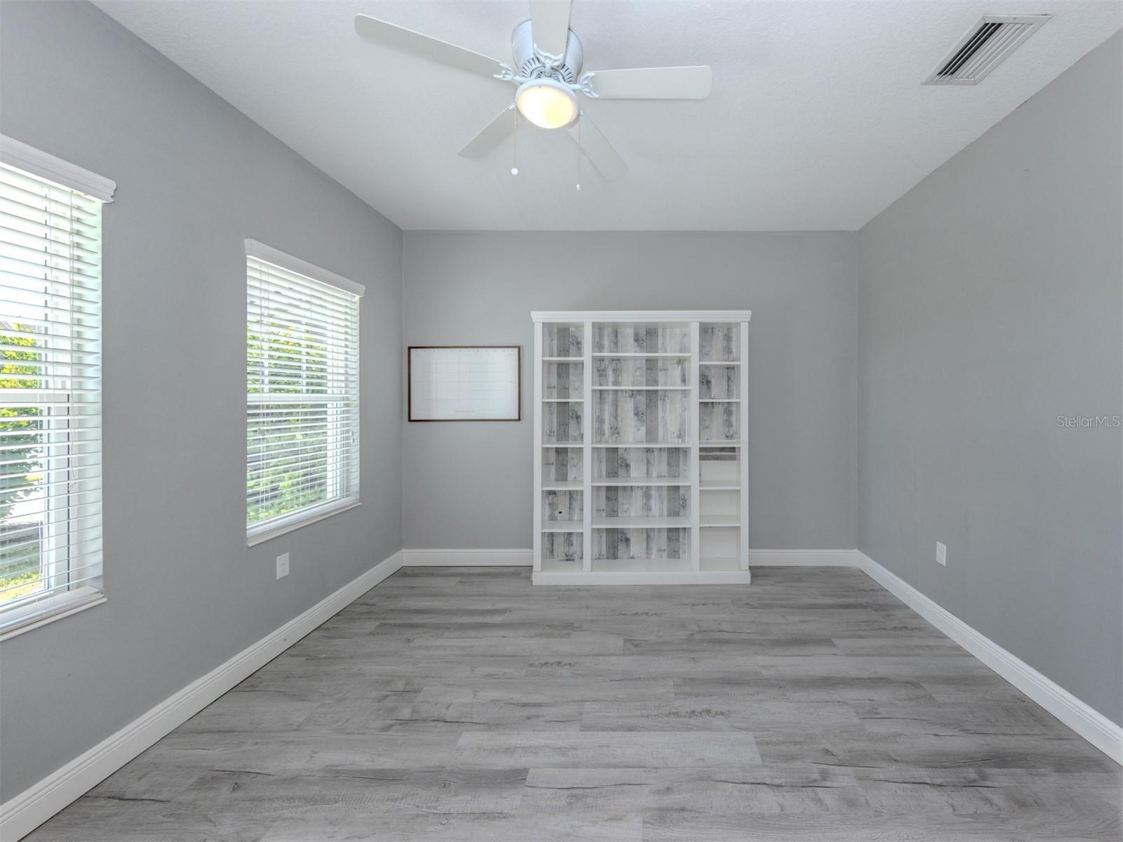 Image 10 of 52 For 124 Avens Drive