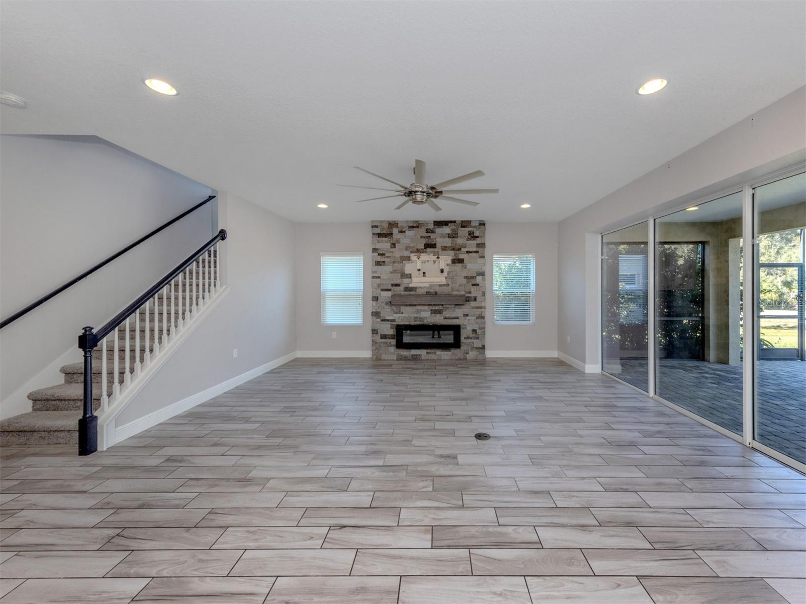 Image 3 of 52 For 124 Avens Drive