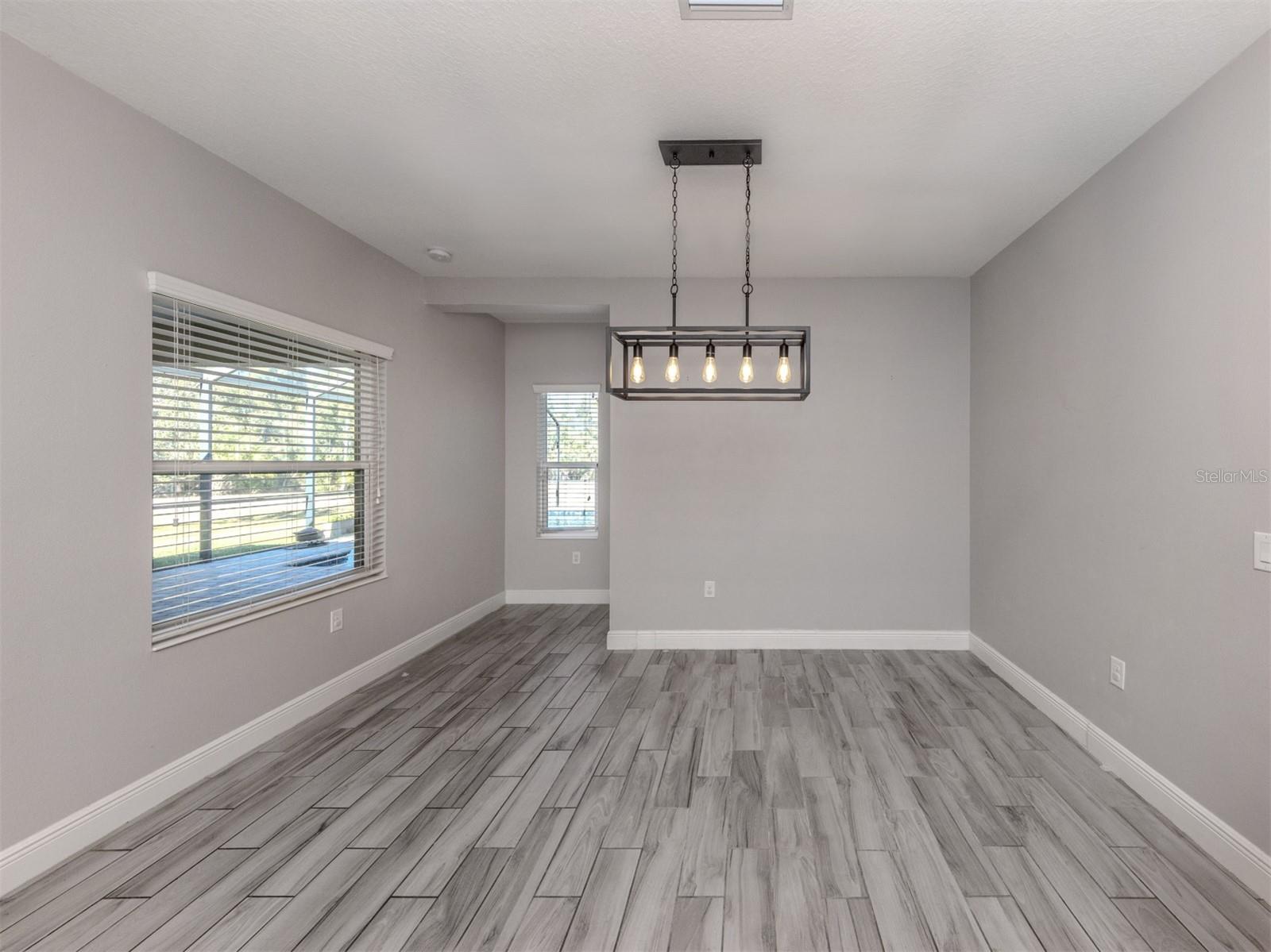 Image 49 of 52 For 124 Avens Drive