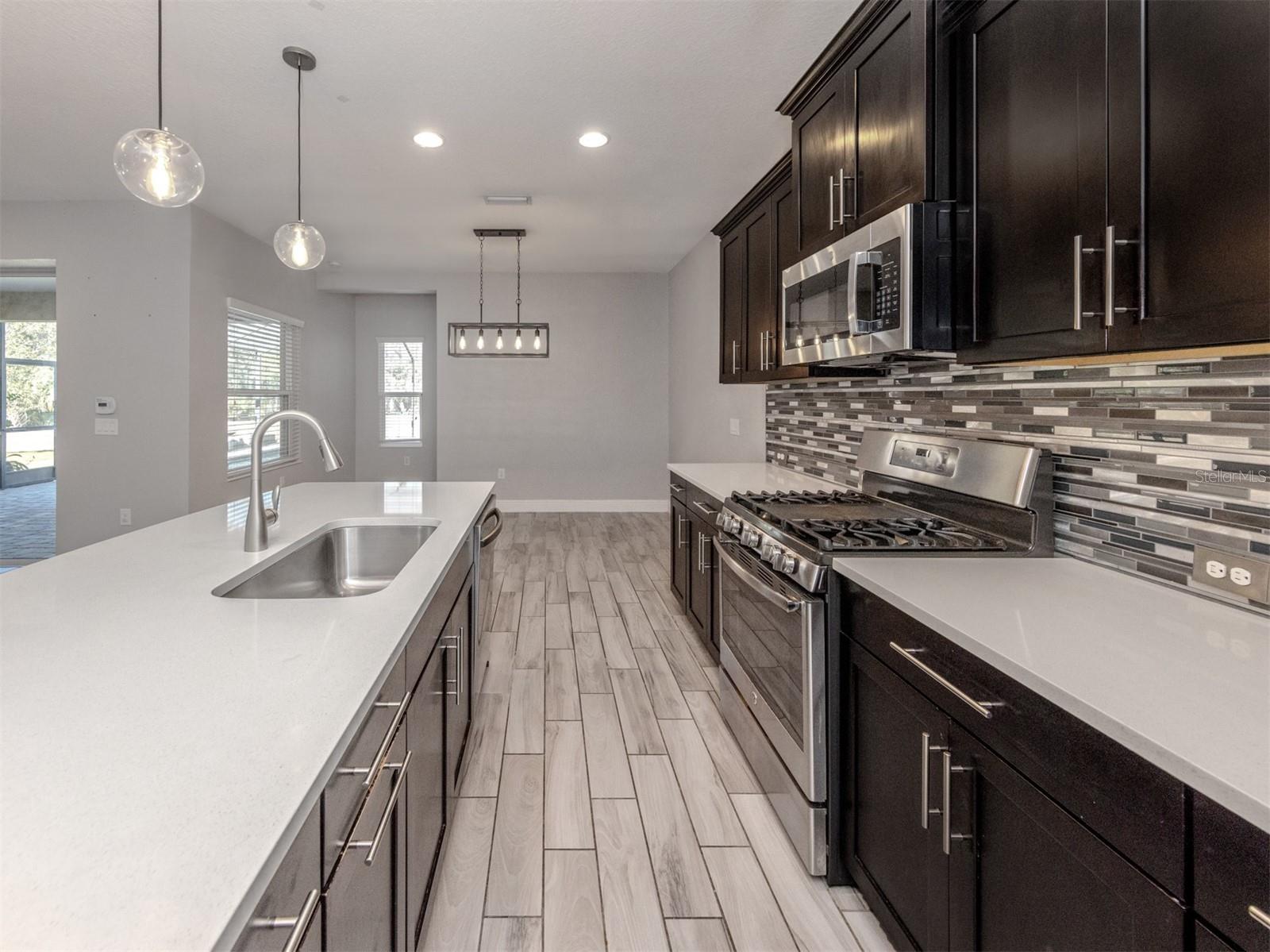 Image 8 of 52 For 124 Avens Drive