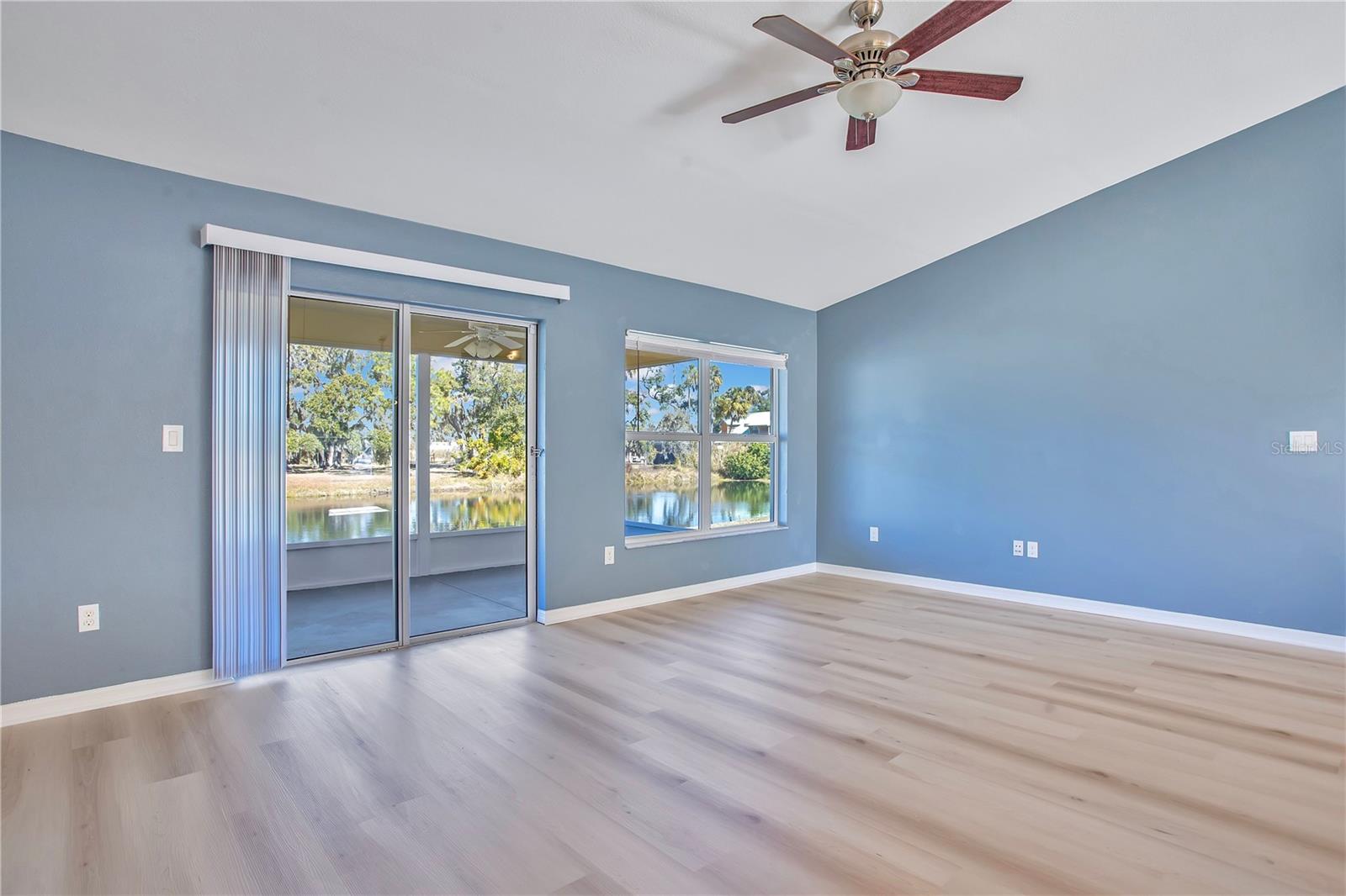 Image 10 of 29 For 3308 54th Street E