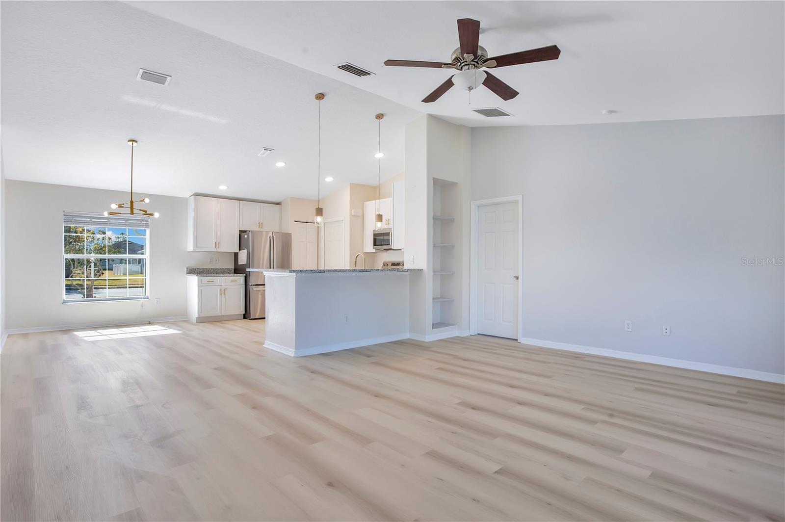 Image 4 of 29 For 3308 54th Street E