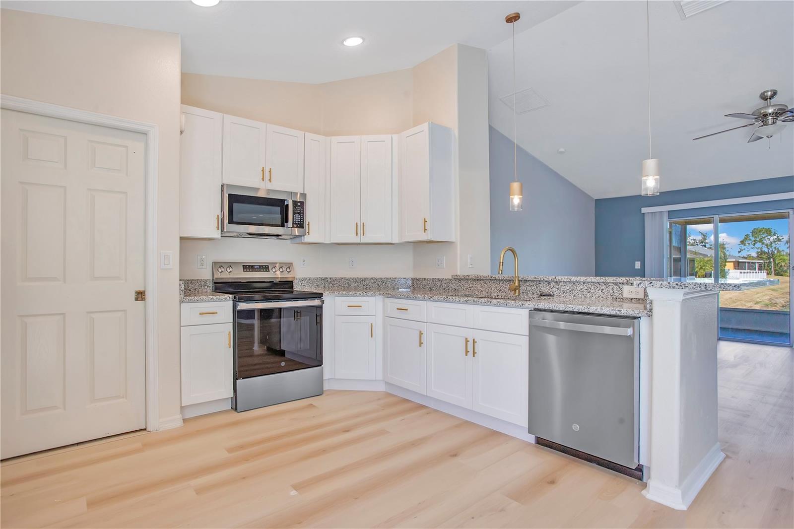 Image 8 of 29 For 3308 54th Street E