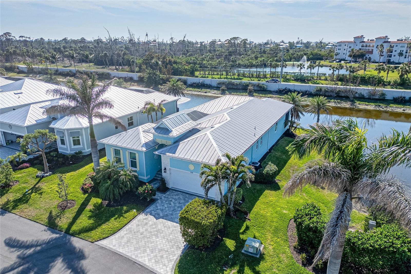 Image 4 of 69 For 10382 Coquina Court