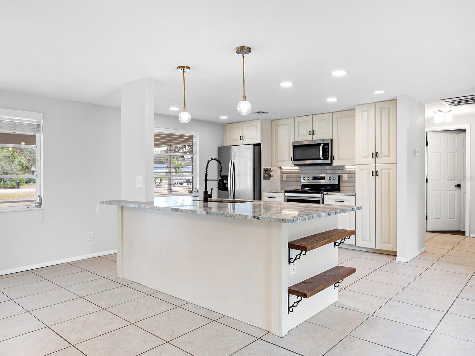 Image 4 of 30 For 1216 Sunset Avenue