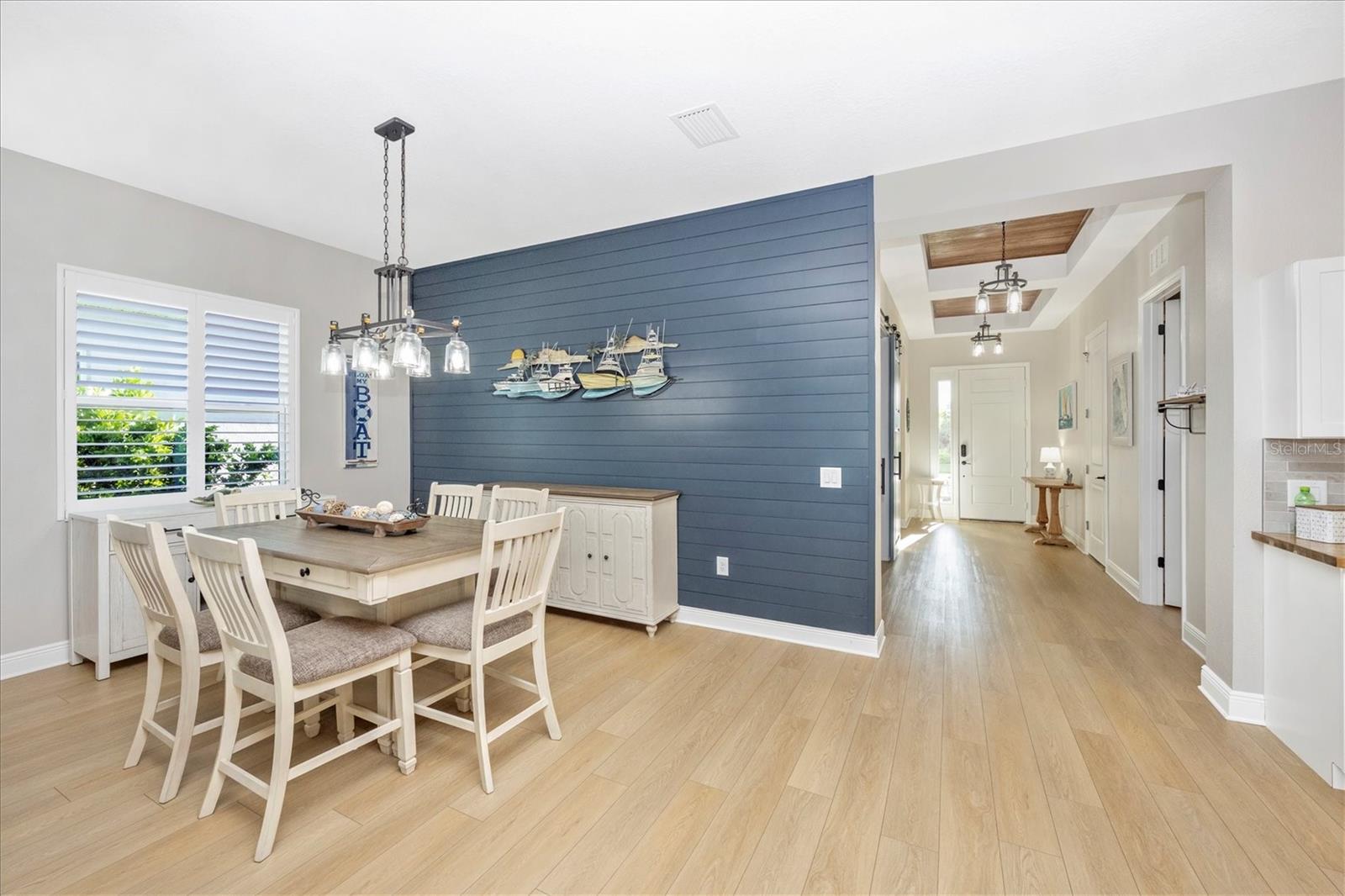 Image 20 of 55 For 18805 Valleta Avenue