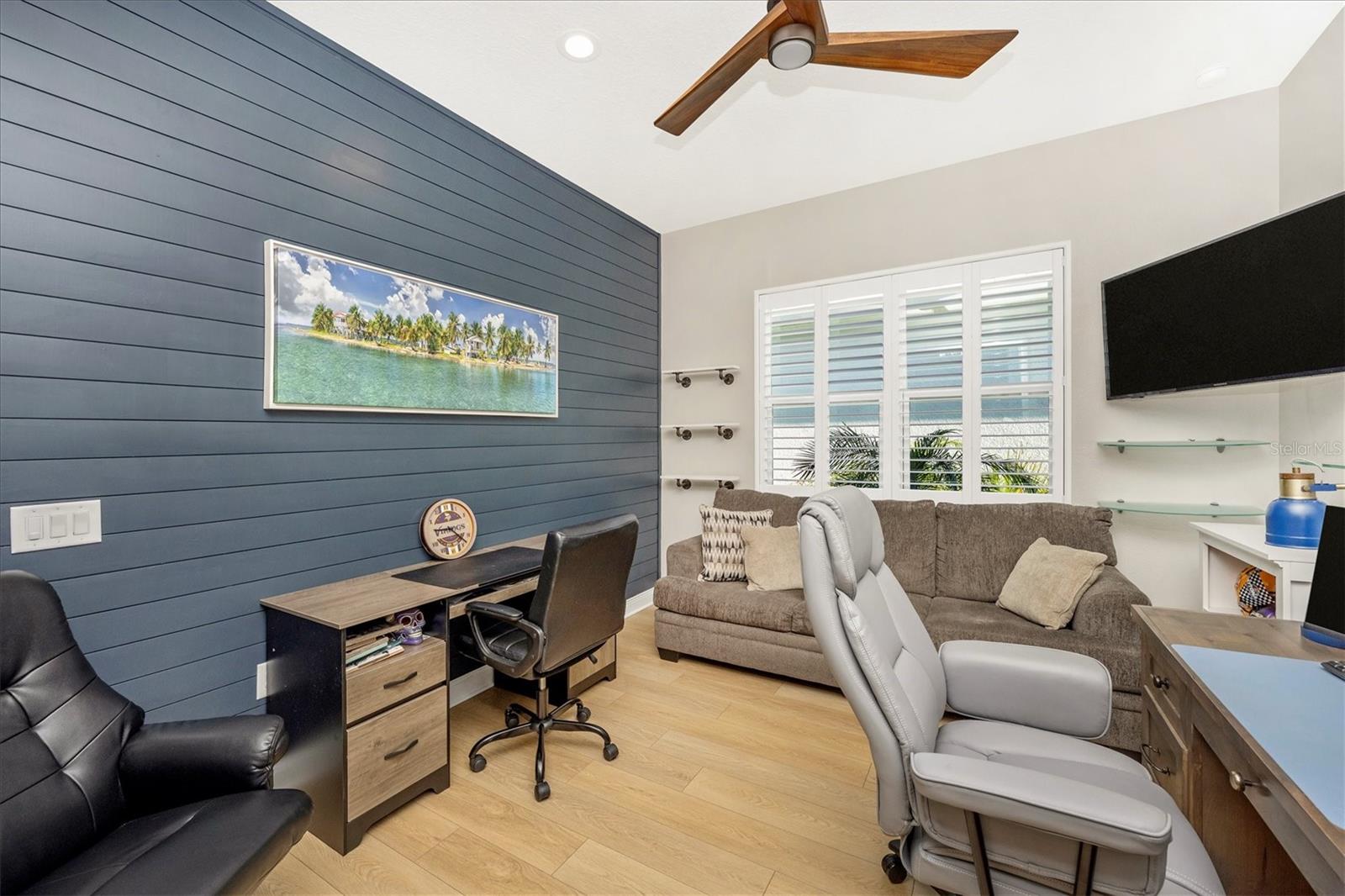 Image 36 of 55 For 18805 Valleta Avenue