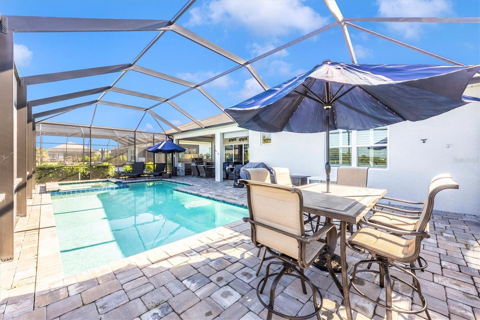 Image 47 of 55 For 18805 Valleta Avenue