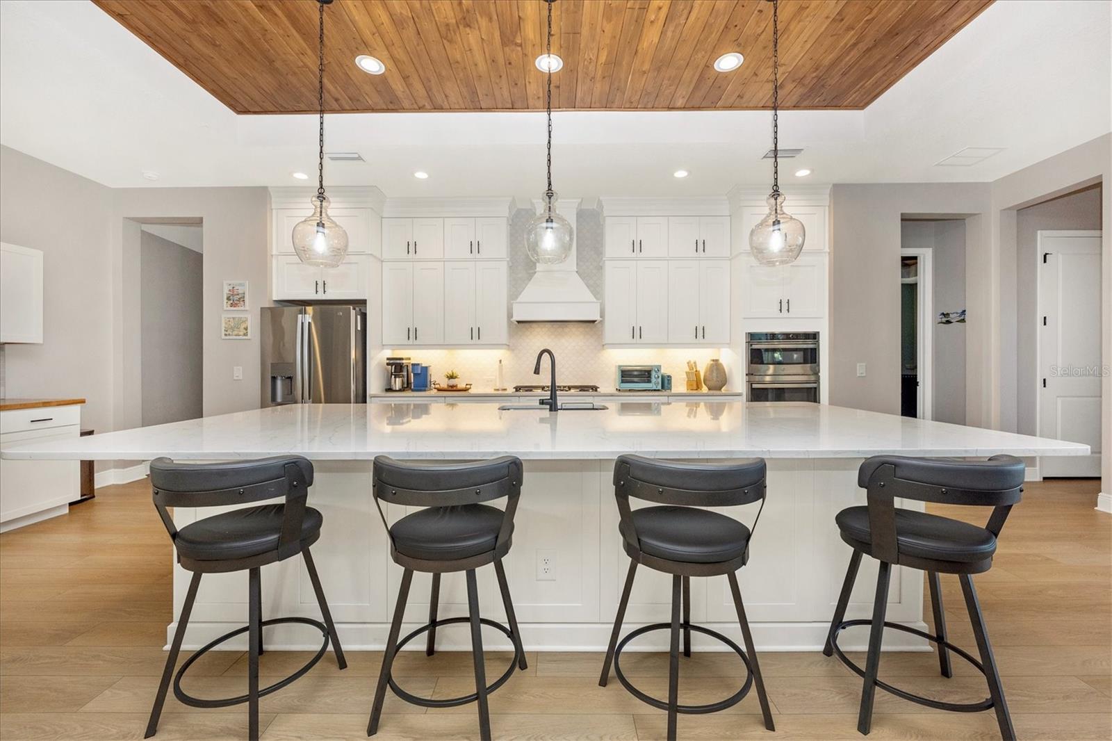 Image 7 of 55 For 18805 Valleta Avenue