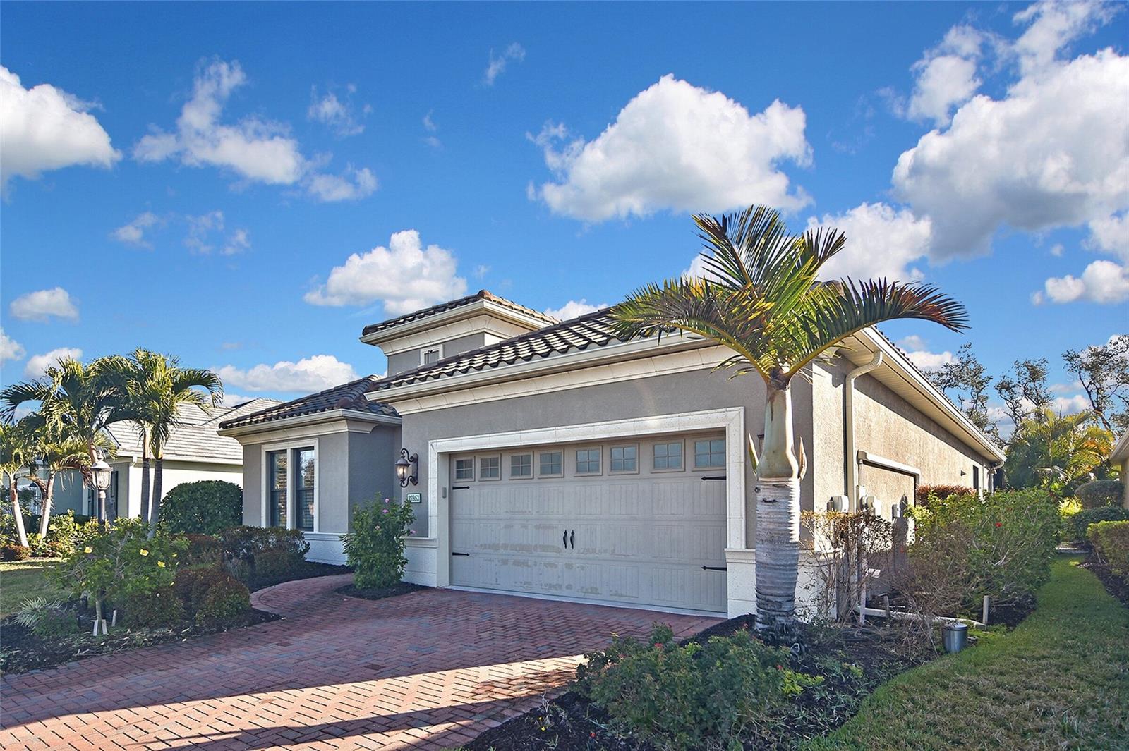 Details for 27352 Driver Lane, ENGLEWOOD, FL 34223