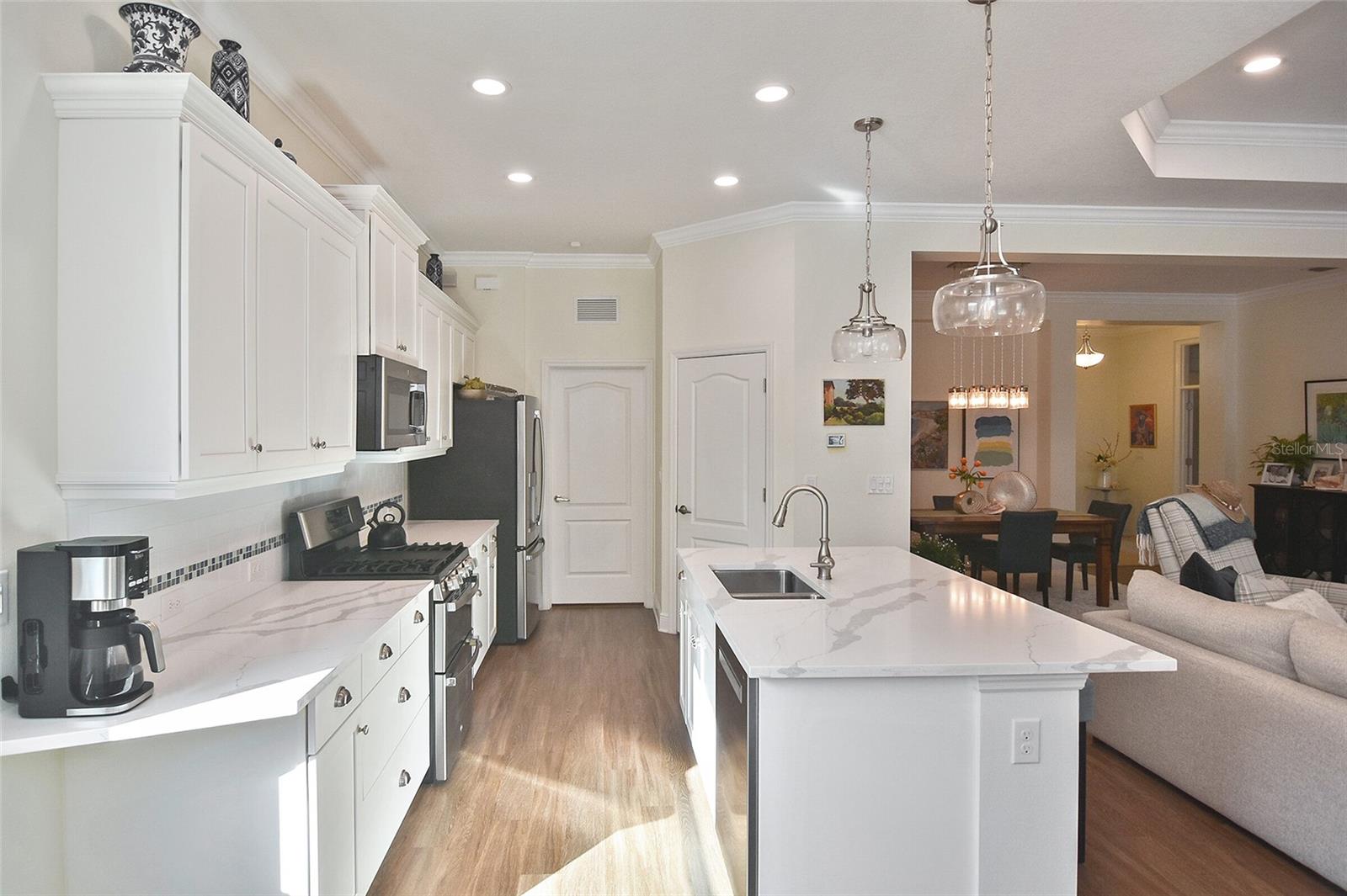 Image 23 of 60 For 27352 Driver Lane